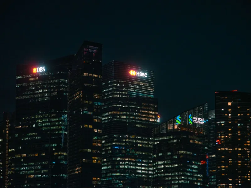 Fintech Startup or Established Bank: Mapping Your Finance Career Path for 2025 and Beyond